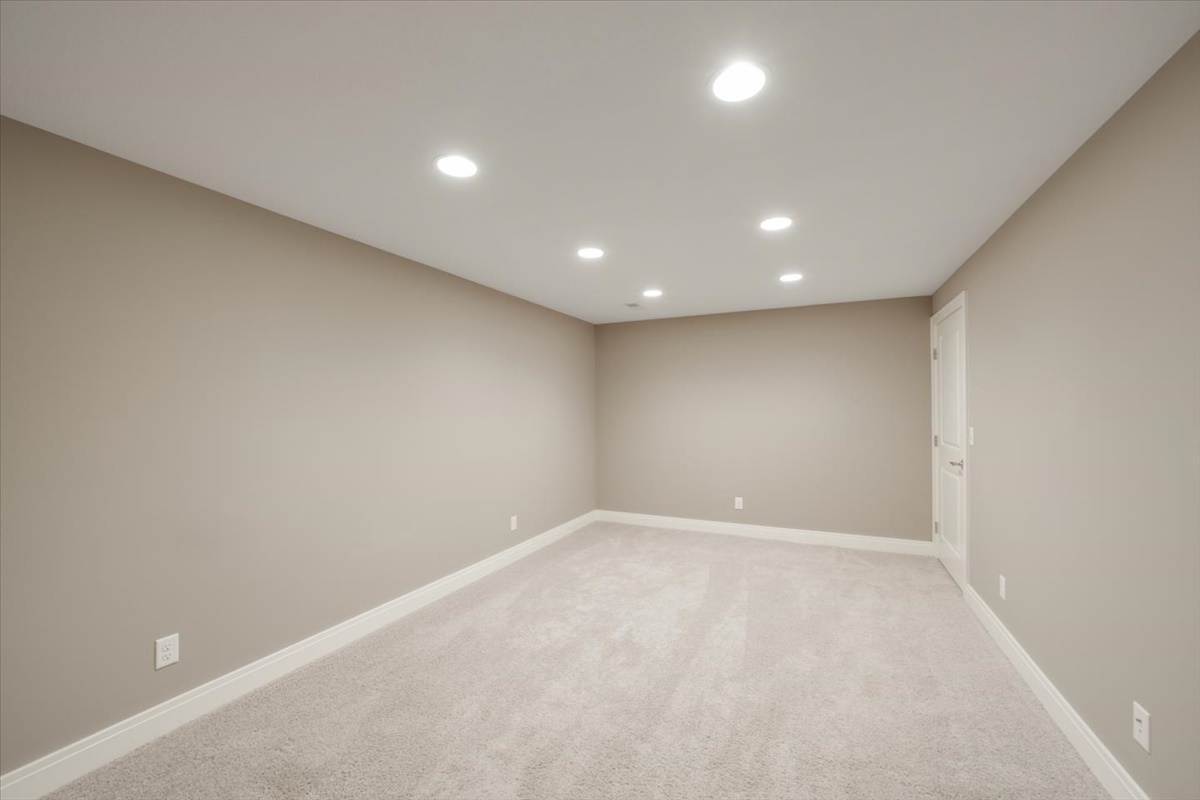 5104 Stonebridge Drive Champaign, IL 61822 - Photo 38 of 69