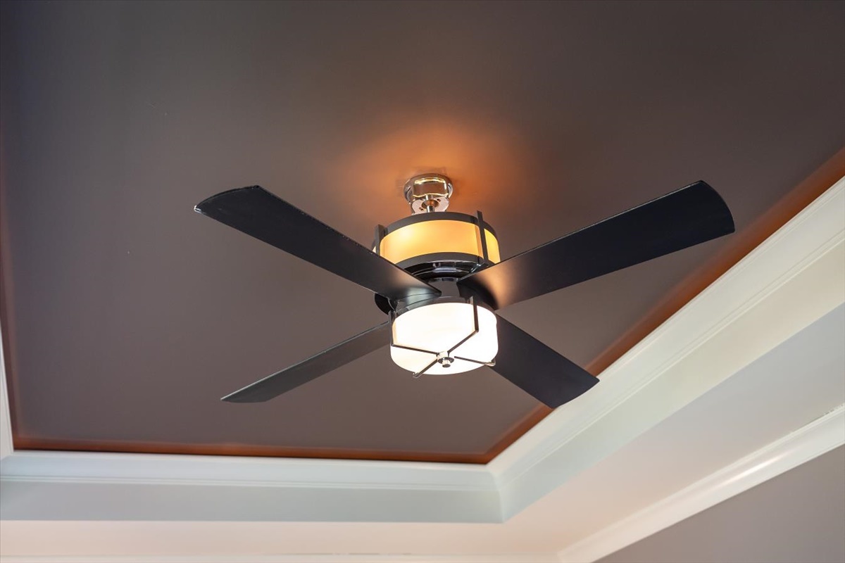 5104 Stonebridge Drive Champaign, IL 61822 - Photo 50 of 69 a picture of a glass door