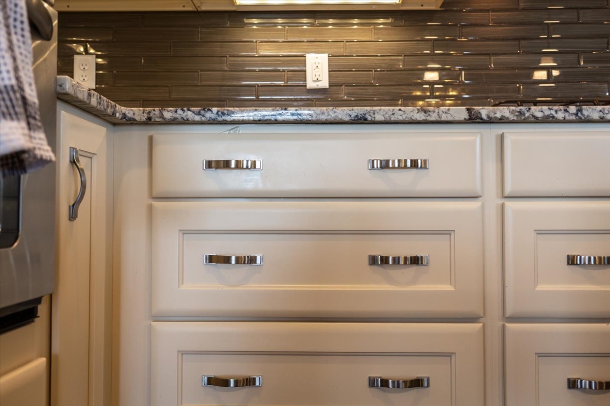 5104 Stonebridge Drive Champaign, IL 61822 - Photo 51 of 69 a close view of washer and dryer