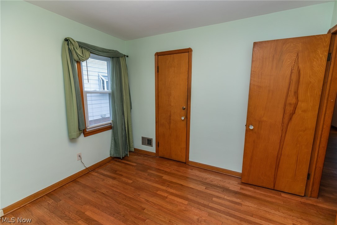 2405 Ralph Avenue Cleveland, OH 44109 - Photo 11 of 27 Gallery Image 11