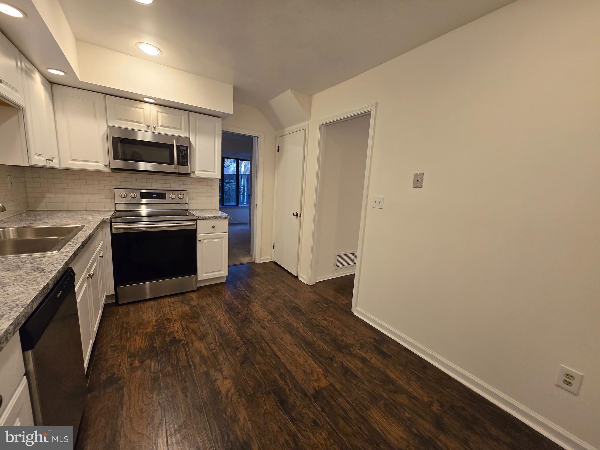 1005 Worthington Drive Exton, PA 19341 - Photo 8 of 23