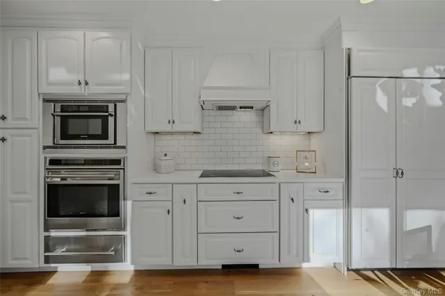 $1,575,000 | 43 Edcris Lane, Huntington, NY 11724