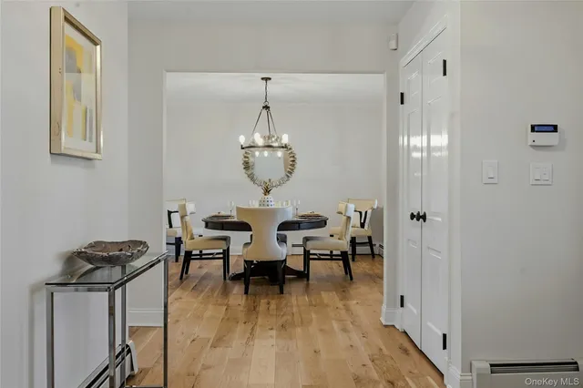 $1,575,000 | 43 Edcris Lane, Huntington, NY 11724