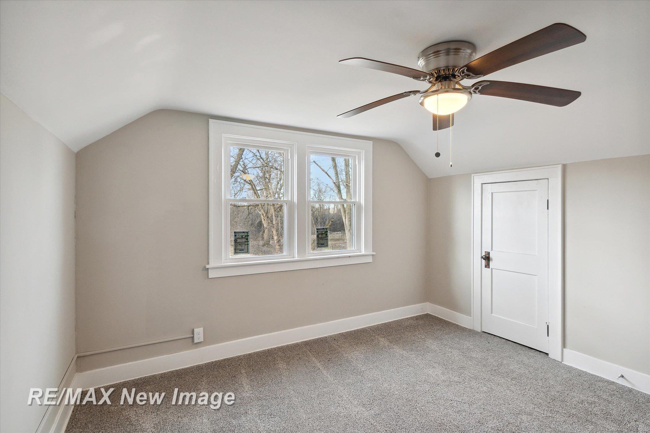 4030 South Washington Road Saginaw, MI 48601 - Photo 22 of 37 50135077-2f5e3d34-663c-44c8-9be5-3610ff822f52.JPG