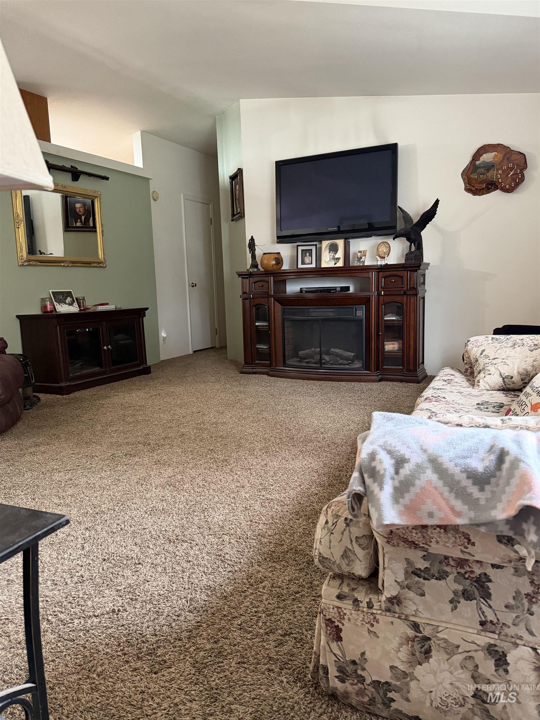 151 Quicksilver Avenue Hagerman, ID 83332 - Photo 5 of 30