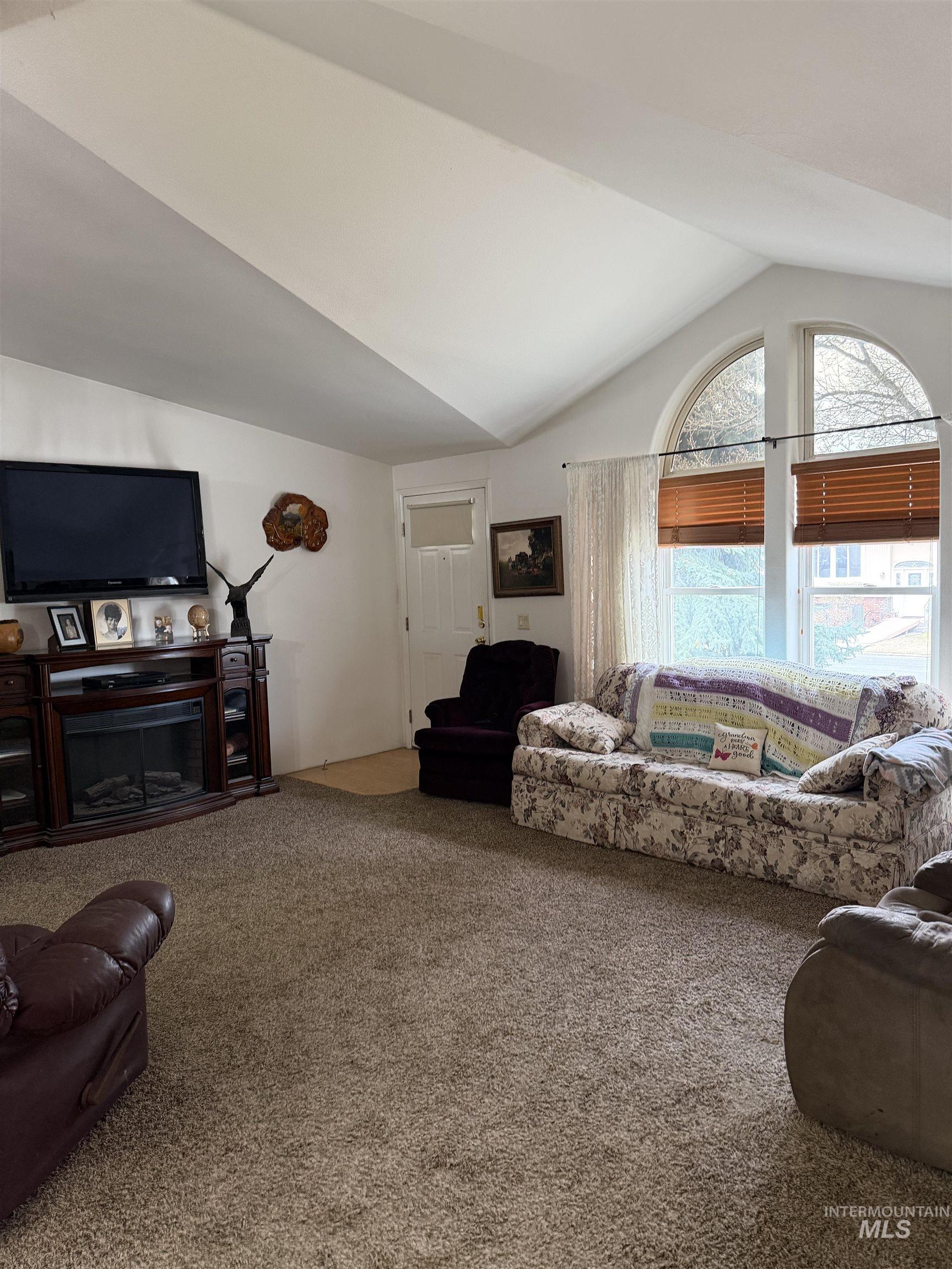 151 Quicksilver Avenue Hagerman, ID 83332 - Photo 8 of 30