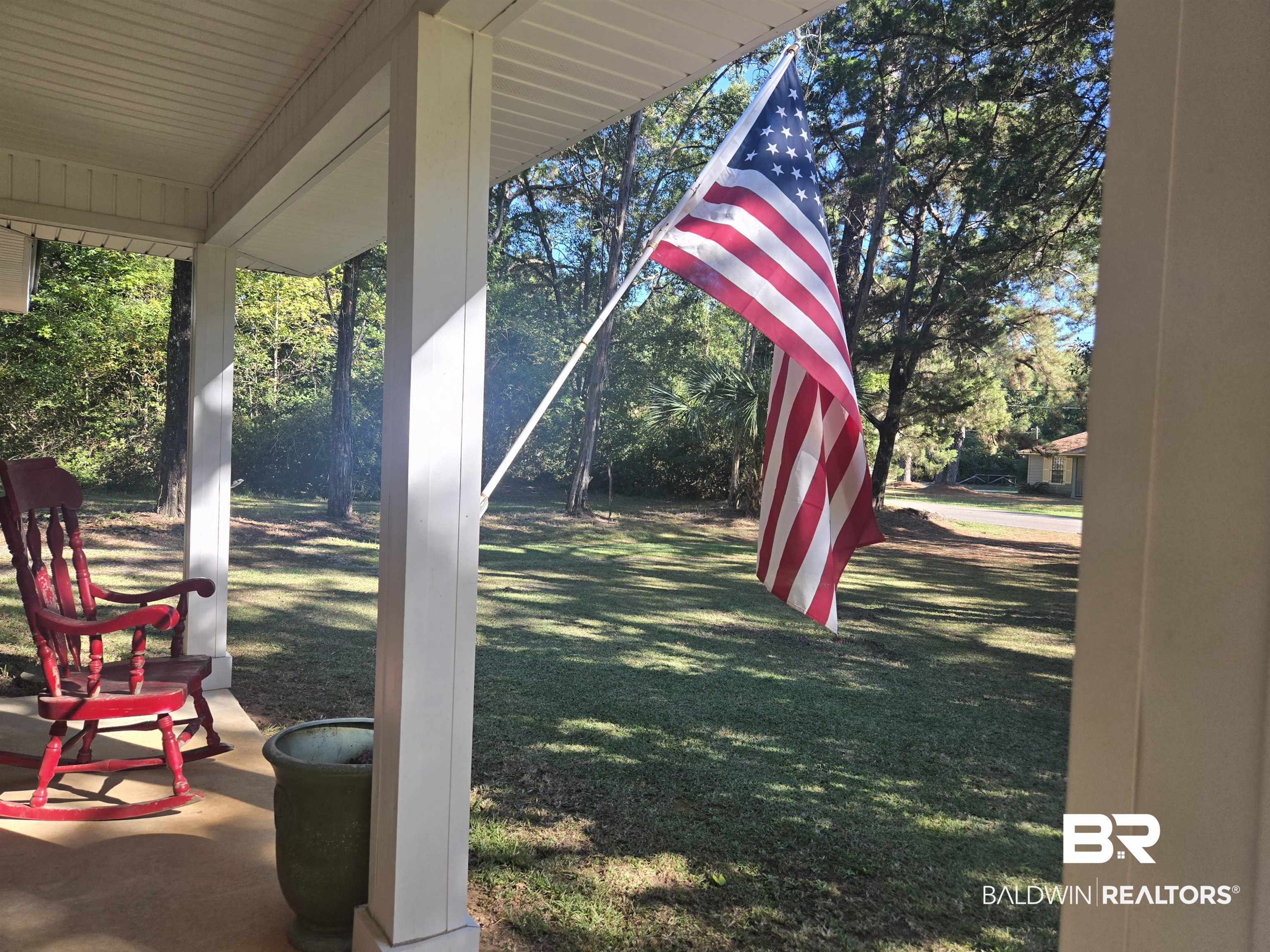 2554 Riverside Drive Mobile, AL 36605 - Photo 42 of 43 View of grassy yard