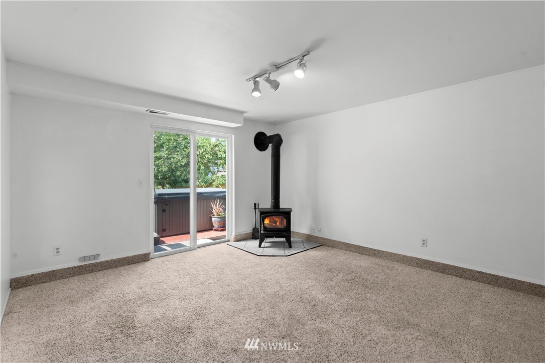 207 North Cabot Road Everett, WA 98203 - Photo 16 of 27