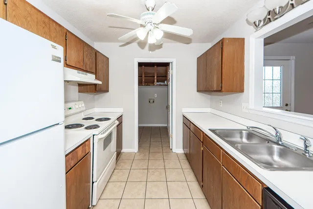 $1,725 | 149 Pineshadow Drive, Goose Creek, SC 29445