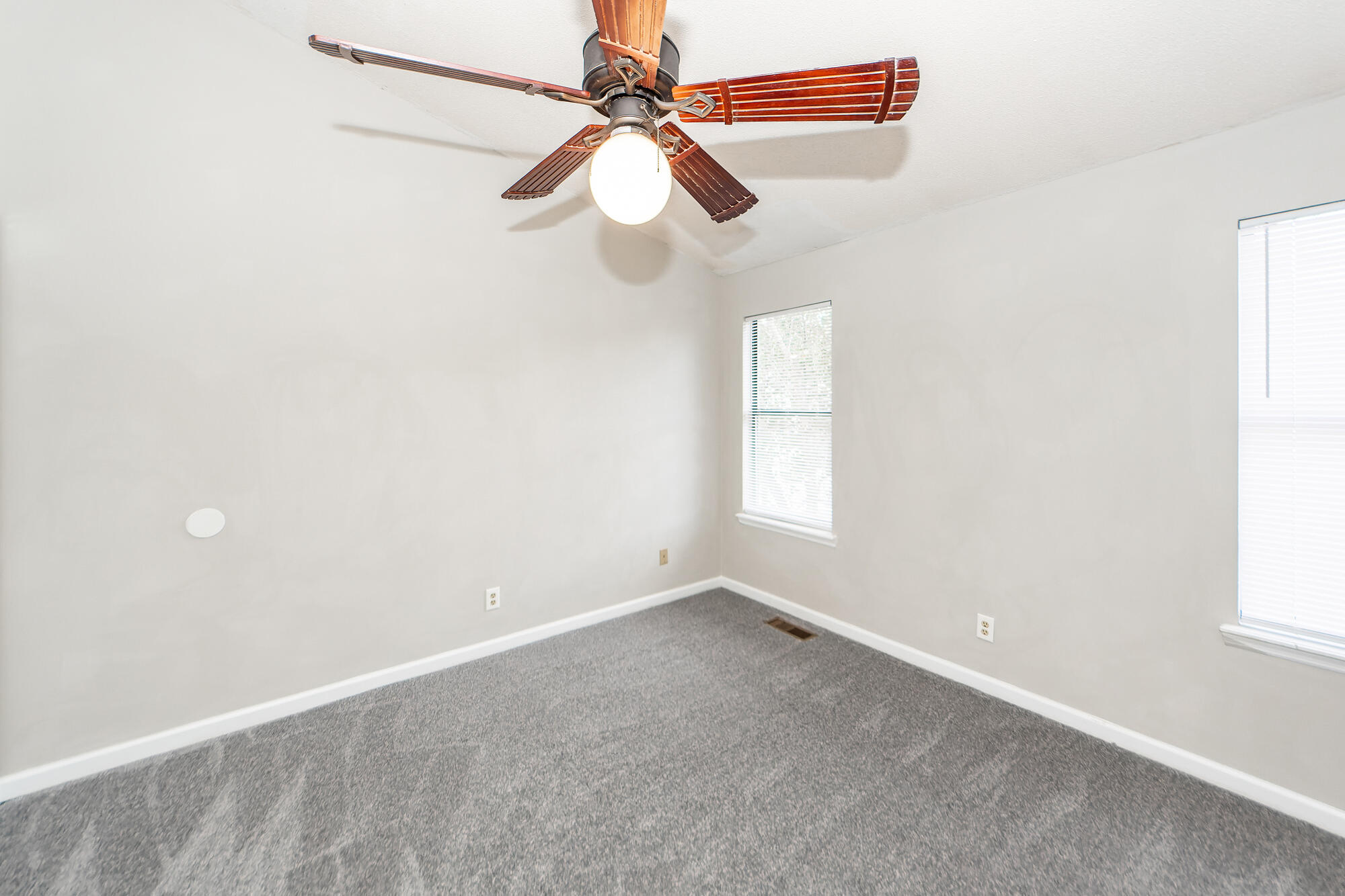 149 Pineshadow Drive Goose Creek, SC 29445 - Photo 17 of 27 16 (3)