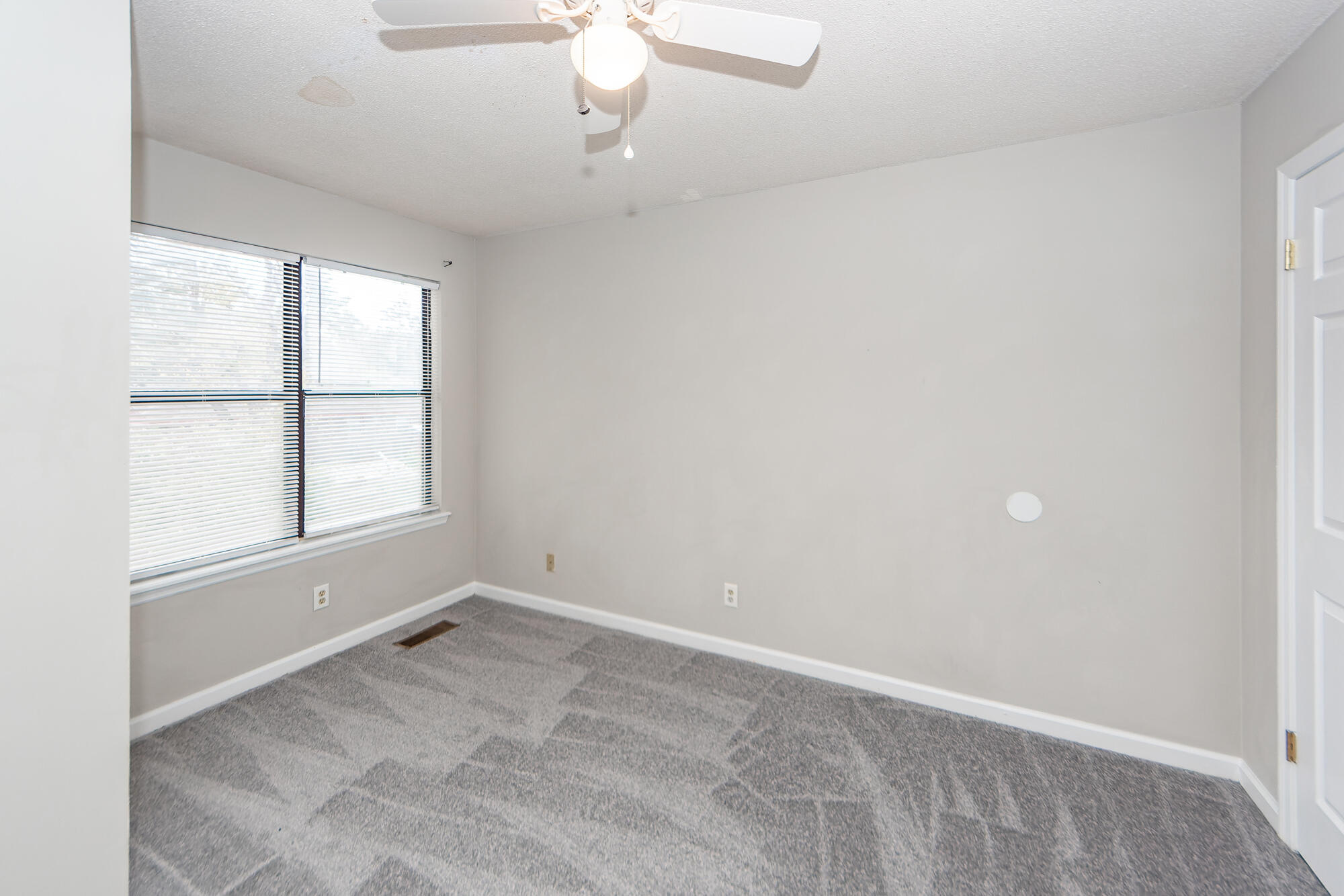 149 Pineshadow Drive Goose Creek, SC 29445 - Photo 21 of 27 20 (5)