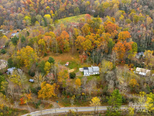 $515,000 | 6 Star Berry Lane, Fairview, NC 28730