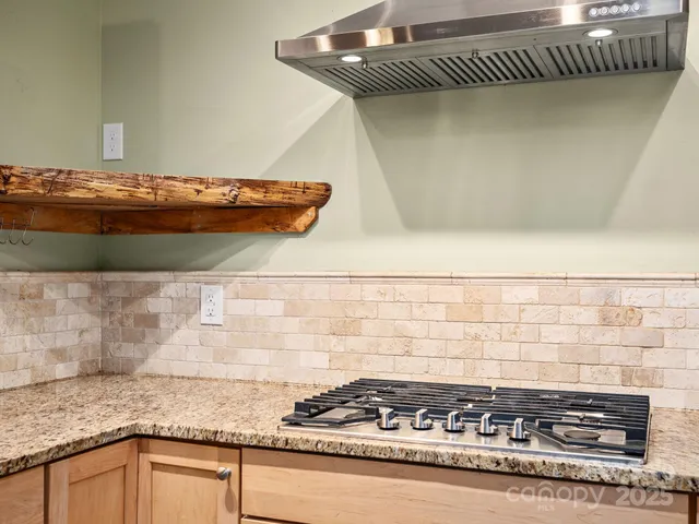 $515,000 | 6 Star Berry Lane, Fairview, NC 28730