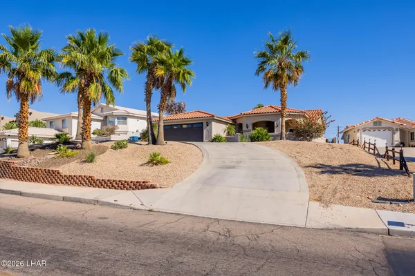 $678,000 | 1672 North Kiowa Boulevard, Lake Havasu City, AZ 86403