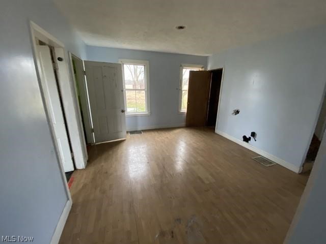 2917 Palmyra Road Southwest Warren, OH 44481 - Photo 4 of 10
