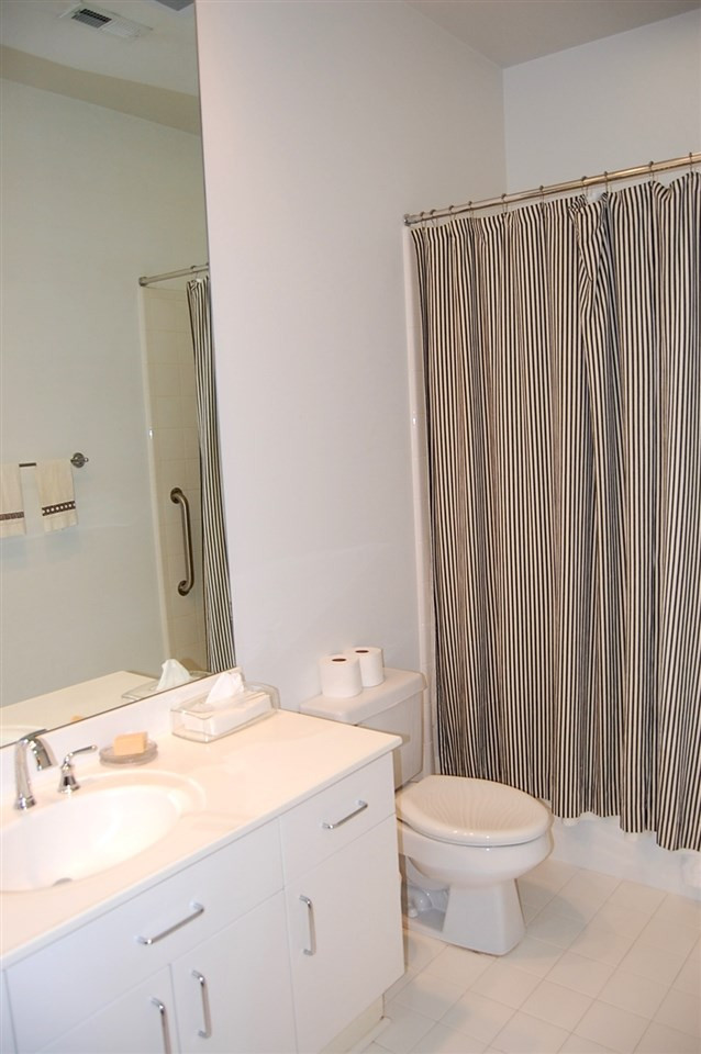 2813 Market Bridge Lane, Unit 305 Raleigh, NC 27608 - Photo 18 of 23 Bathroom