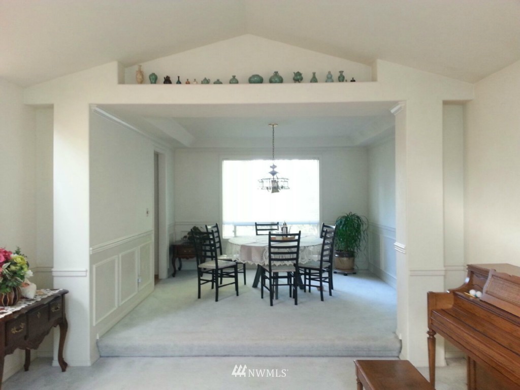 15014 93rd Place Northeast Bothell, WA 98011 - Photo 2 of 23 Gallery Image 2