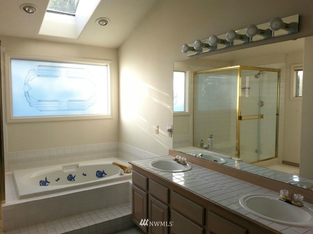 15014 93rd Place Northeast Bothell, WA 98011 - Photo 17 of 23 Gallery Image 17