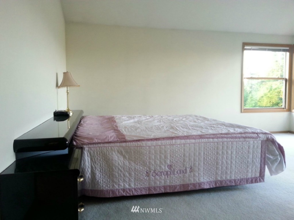 15014 93rd Place Northeast Bothell, WA 98011 - Photo 18 of 23 Gallery Image 18