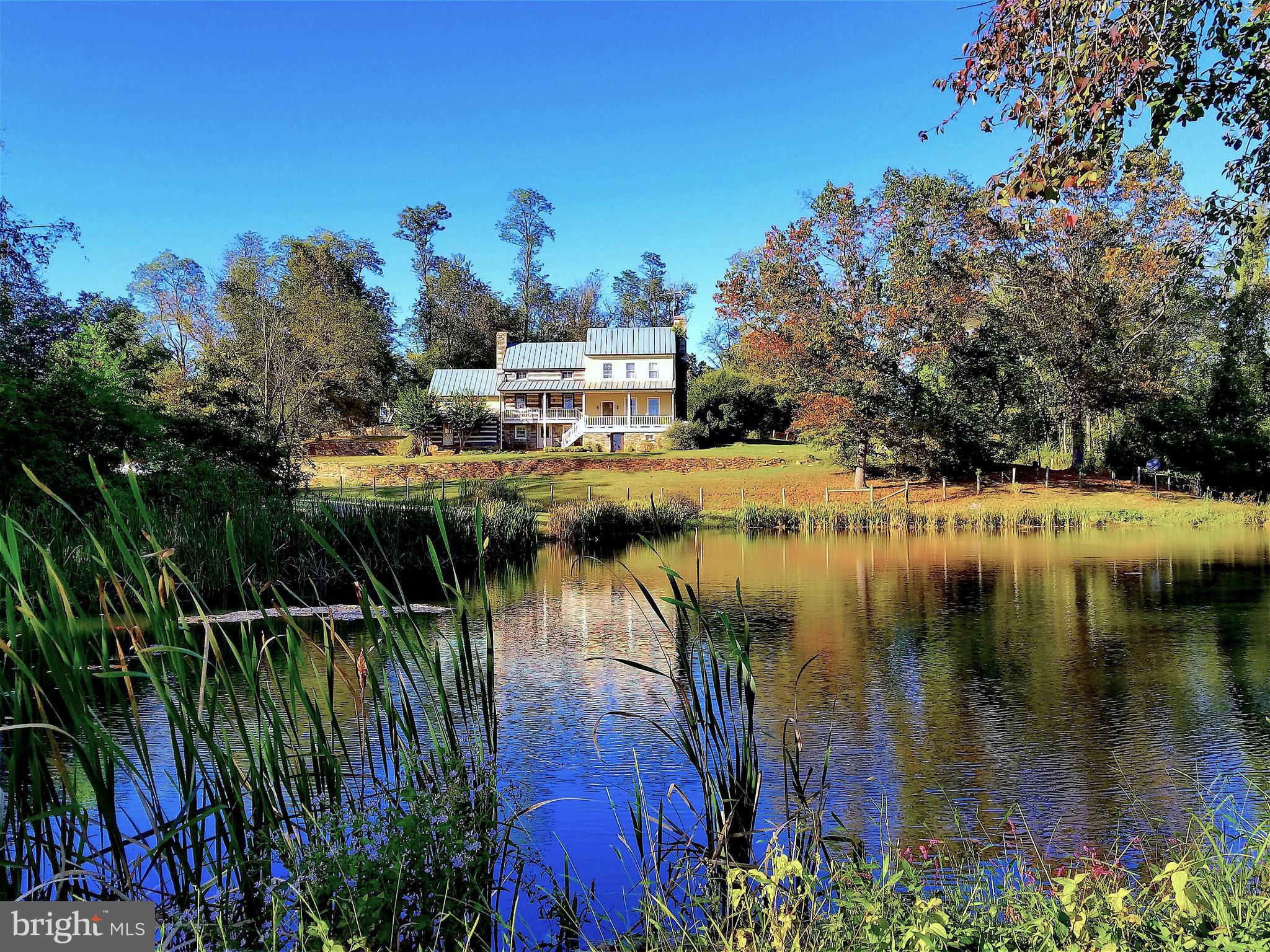 19923 Woodtrail Road Round Hill, VA 20141 - Photo 3 of 67 Truly special offering