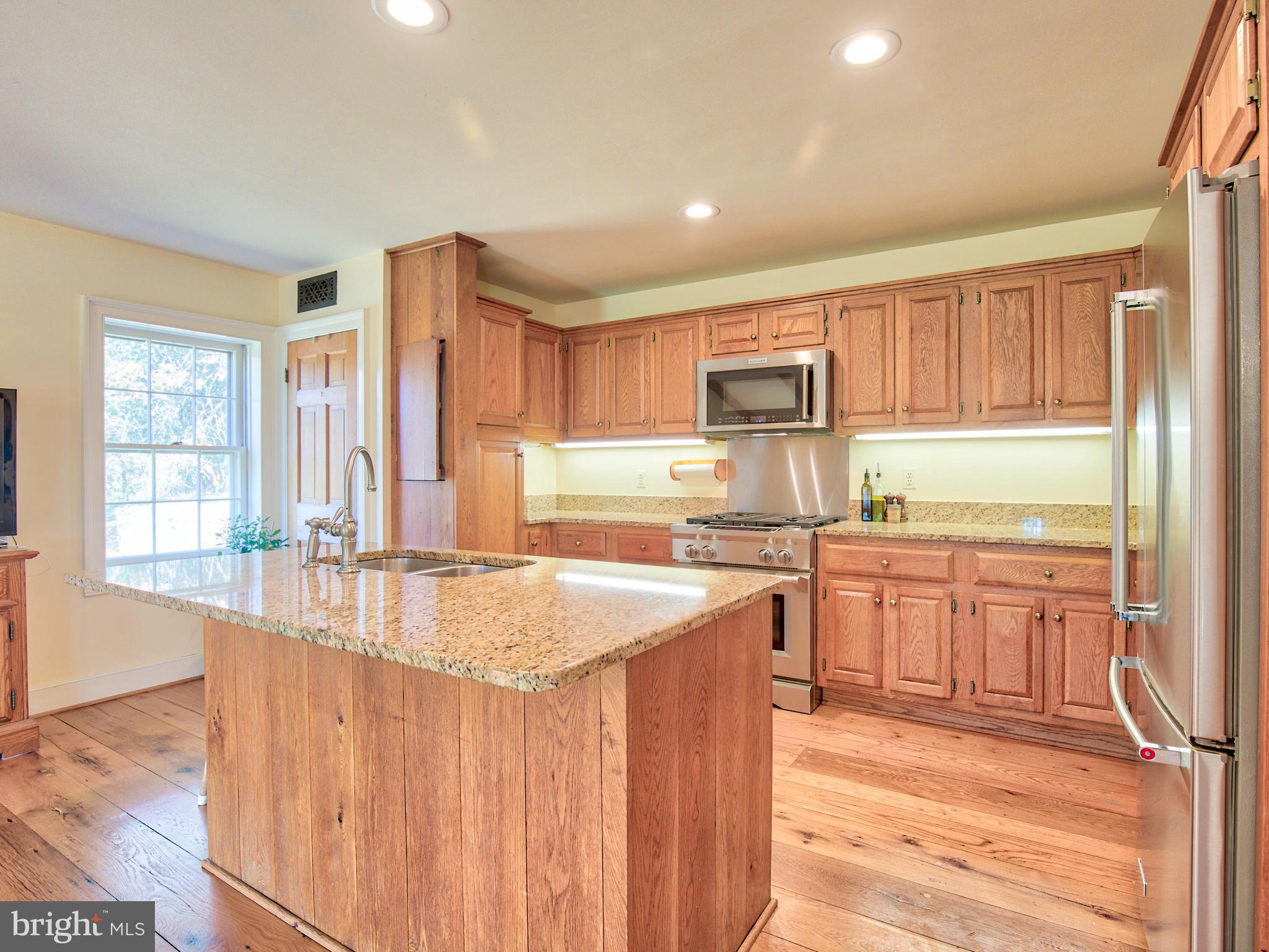19923 Woodtrail Road Round Hill, VA 20141 - Photo 25 of 67
