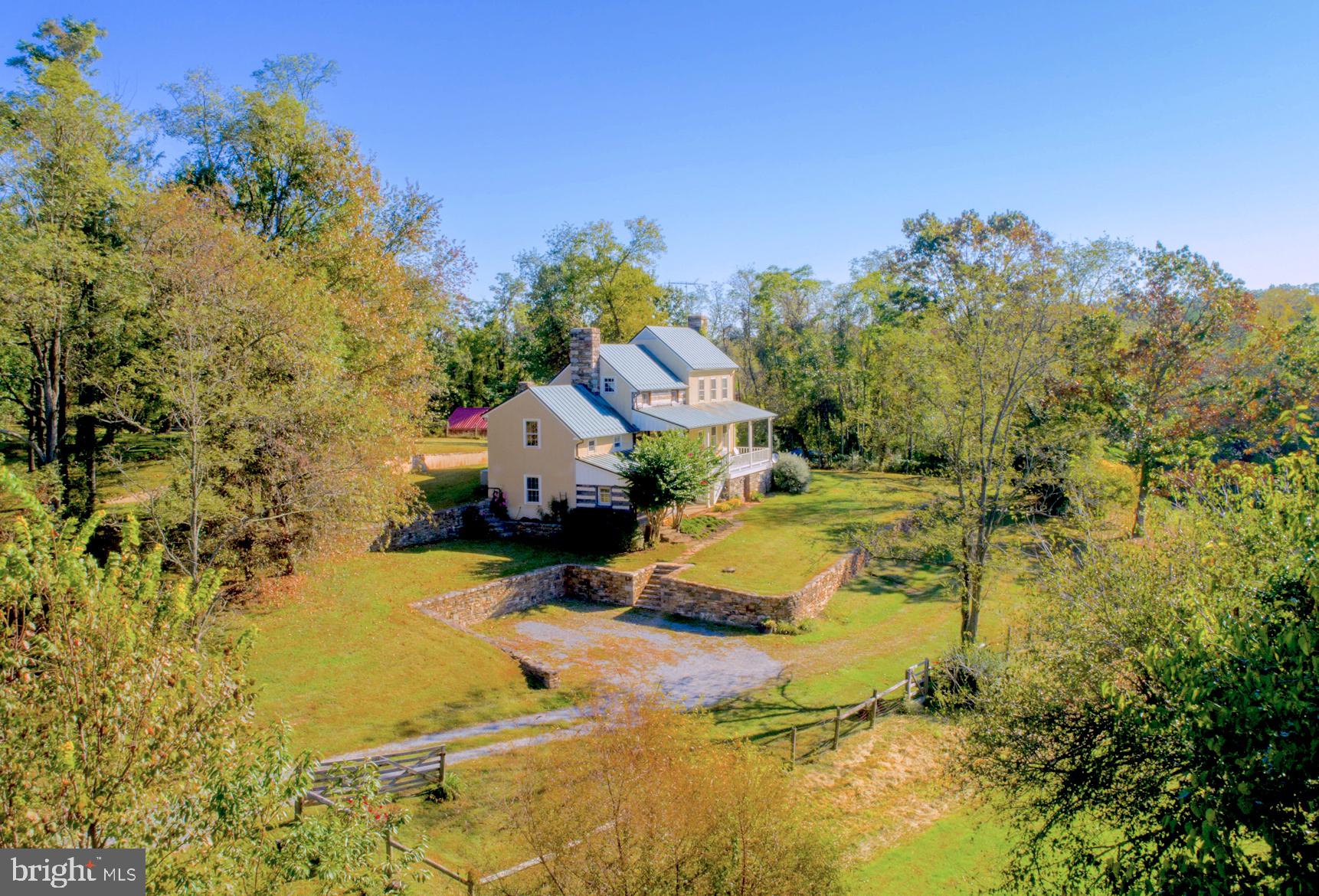 19923 Woodtrail Road Round Hill, VA 20141 - Photo 4 of 67 Private quiet location