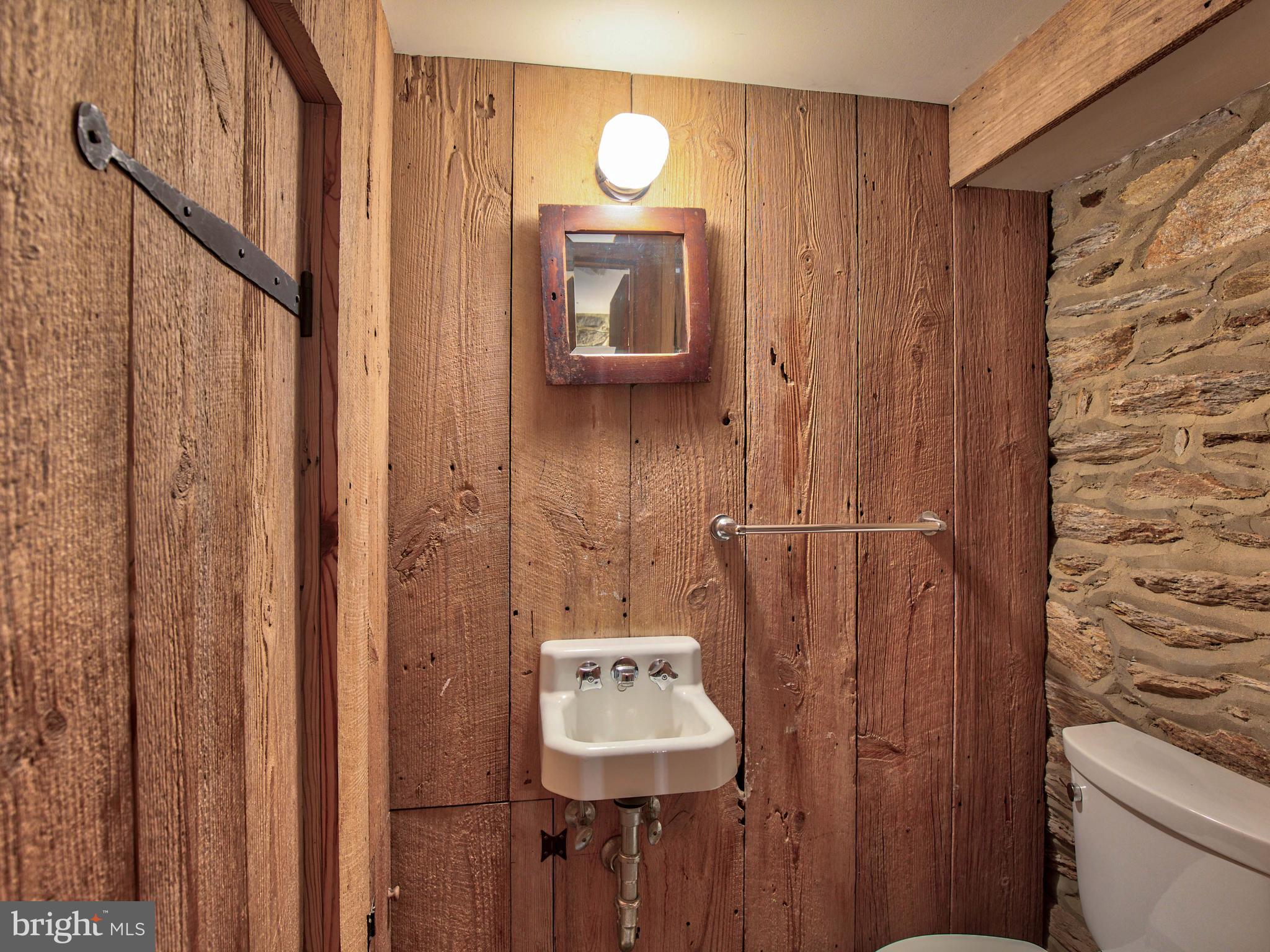 19923 Woodtrail Road Round Hill, VA 20141 - Photo 41 of 67