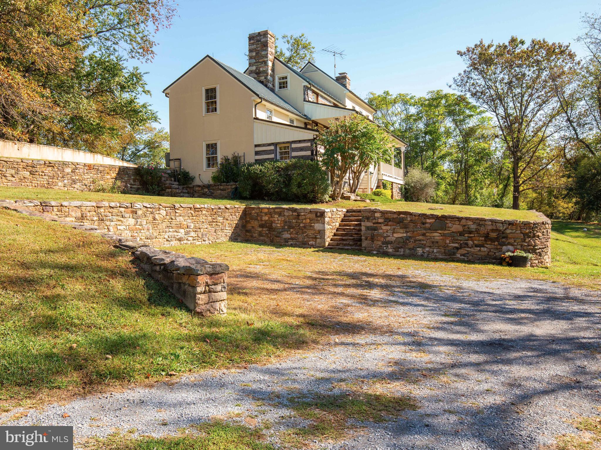 19923 Woodtrail Road Round Hill, VA 20141 - Photo 43 of 67