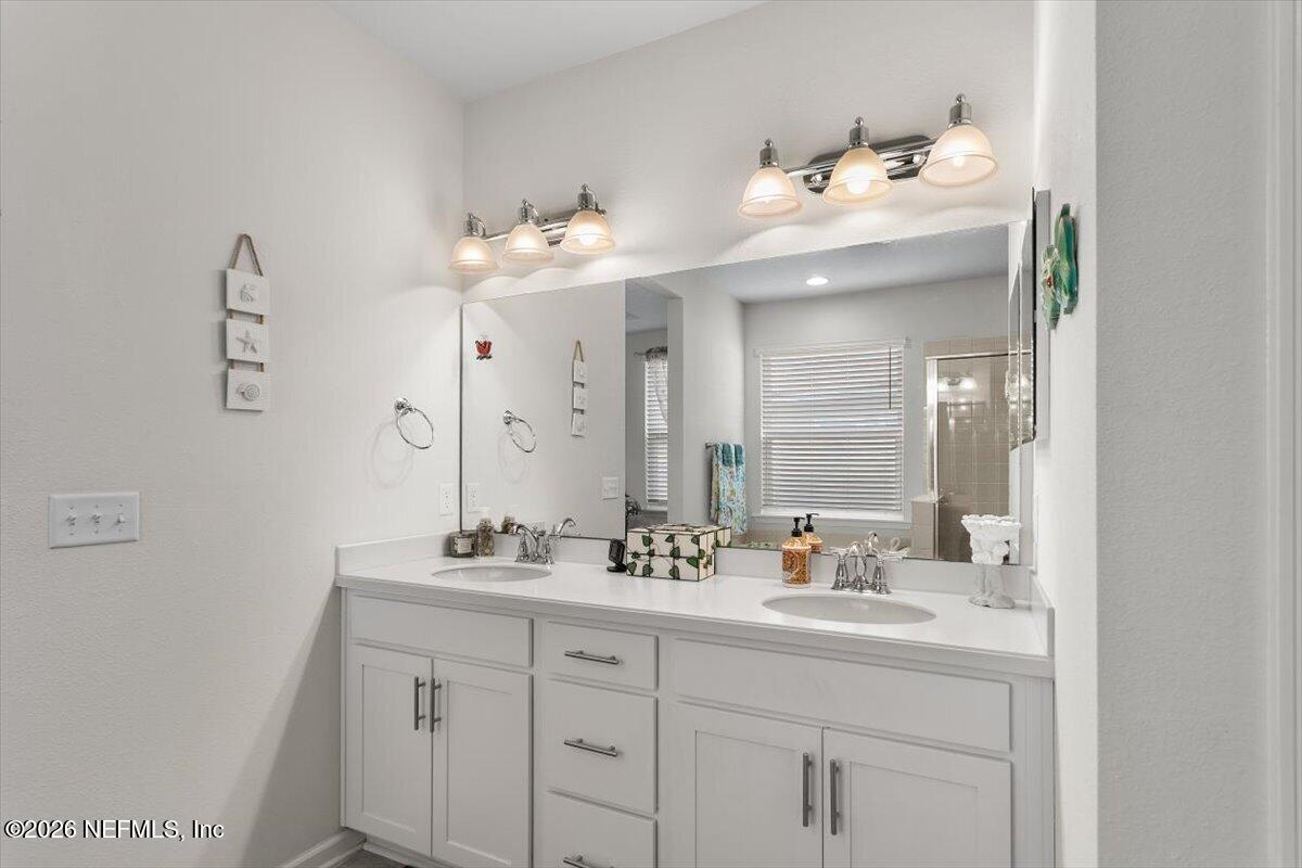 171 Evenshade Way St. Augustine, FL 32092 - Photo 19 of 34 19-Primary Bathroom