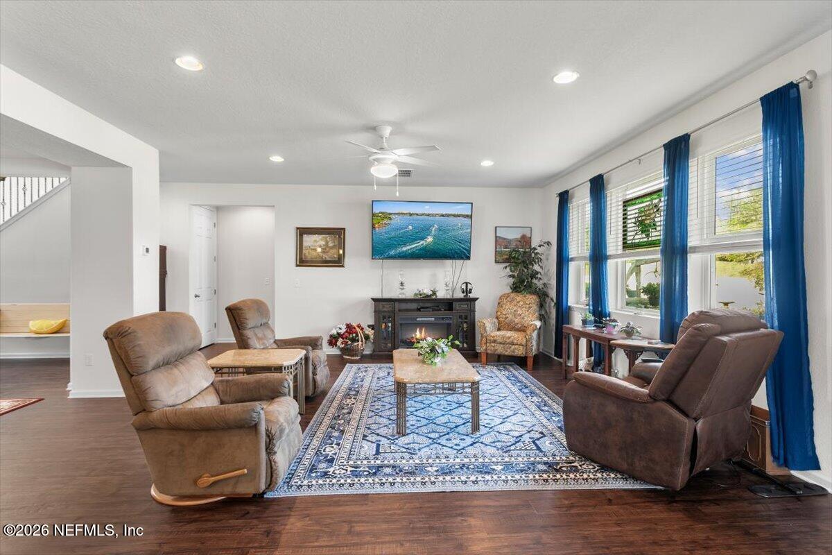 171 Evenshade Way St. Augustine, FL 32092 - Photo 8 of 34 08-Family Room