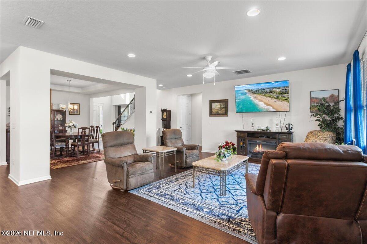 171 Evenshade Way St. Augustine, FL 32092 - Photo 9 of 34 09-Family Room to Dining