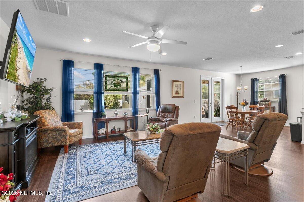 171 Evenshade Way St. Augustine, FL 32092 - Photo 10 of 34 10-Family Room