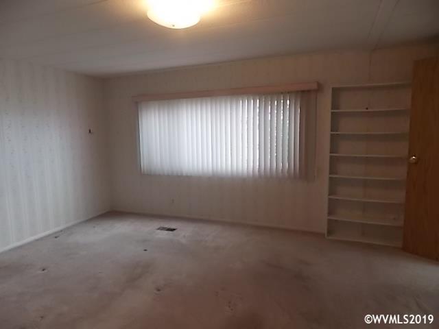 5422 Portland Road Northeast, Unit 54B Salem, OR 97305 - Photo 13 of 15 Gallery Image 13