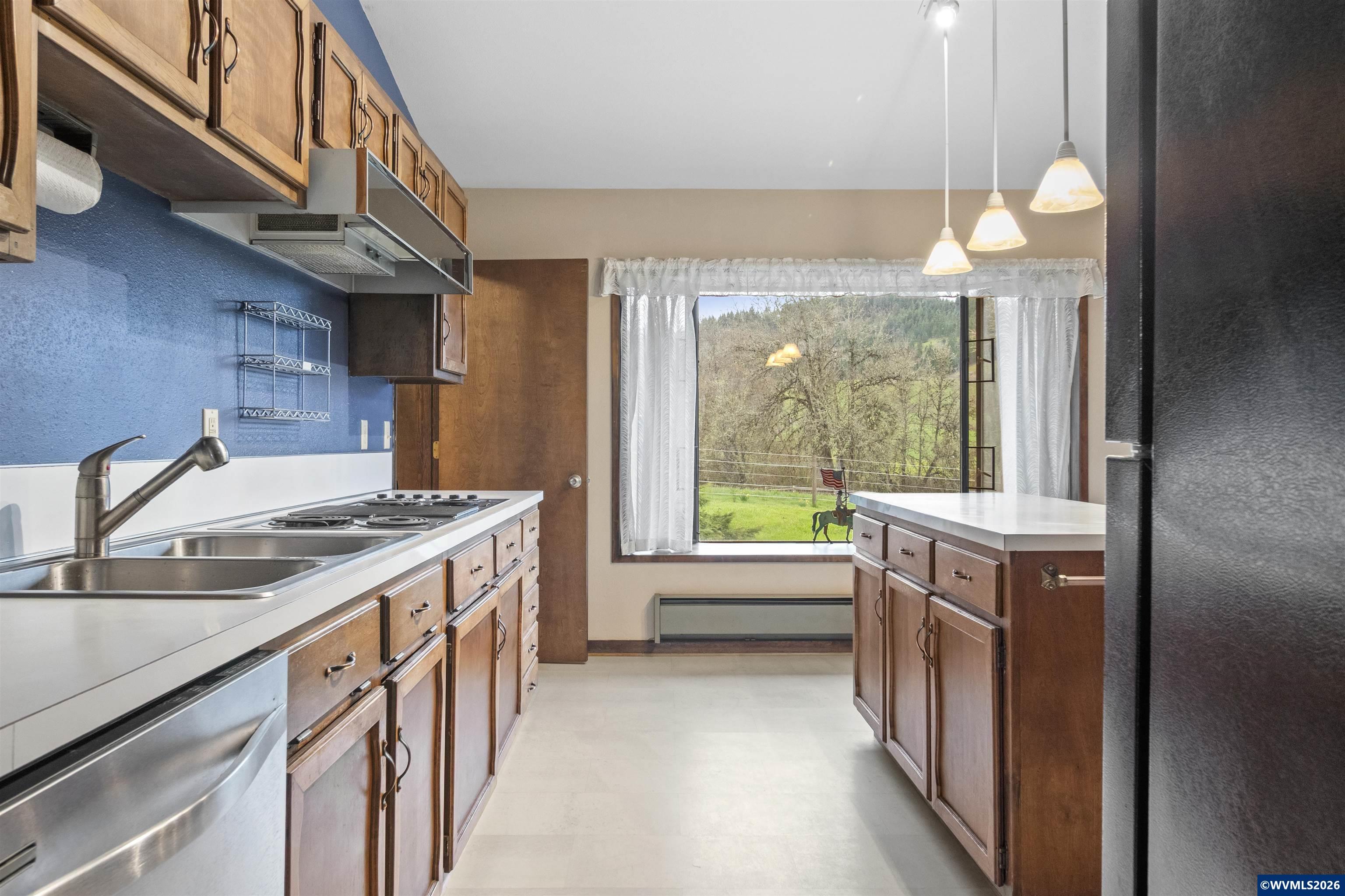 26630 Thomson Mill Road Sheridan, OR 97378 - Photo 5 of 36
