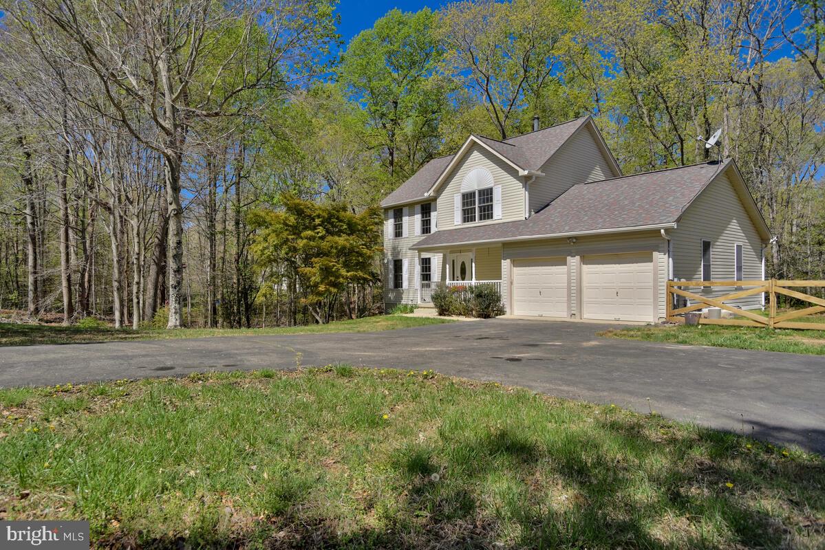 15410 Sorrel Ridge Lane Waldorf, MD 20601 - Photo 3 of 42