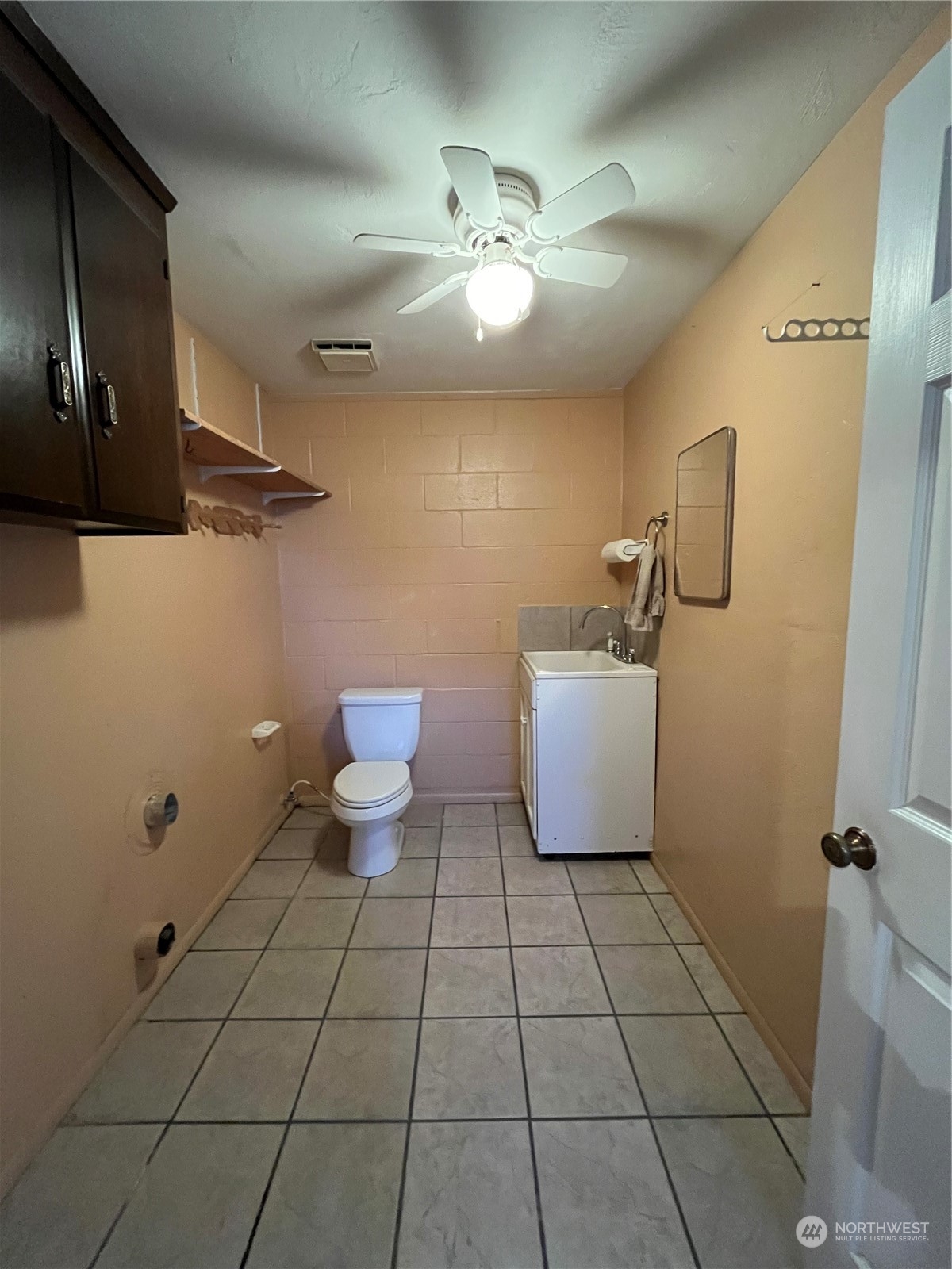 7441 East Grapeview Loop Road Allyn, WA 98524 - Photo 21 of 40 Gallery Image 21