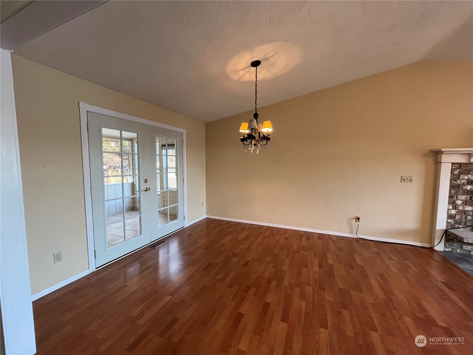 7441 East Grapeview Loop Road Allyn, WA 98524 - Photo 10 of 40 Gallery Image 10