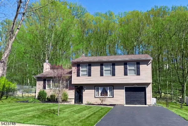 $499,999 | 41 Dell Road, Stanhope, NJ 07874