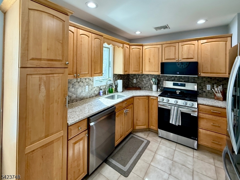 41 Dell Road Stanhope, NJ 07874 - Photo 12 of 22