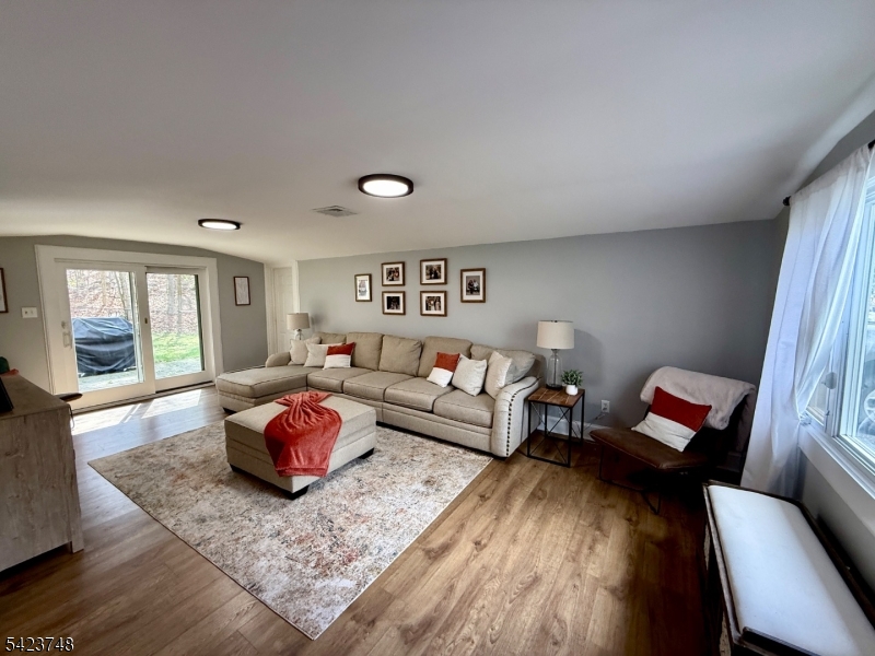 41 Dell Road Stanhope, NJ 07874 - Photo 3 of 22