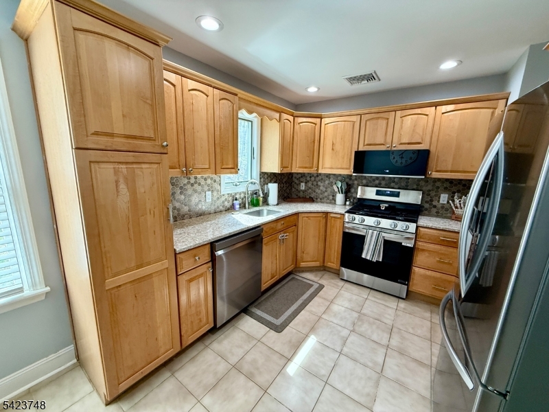 41 Dell Road Stanhope, NJ 07874 - Photo 10 of 22