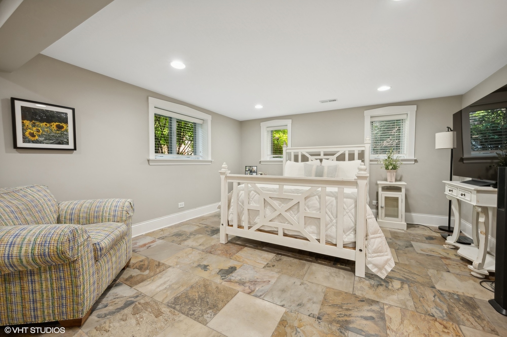 2201 Forestview Road Evanston, IL 60201 - Photo 15 of 27 a bedroom with furniture and a couch