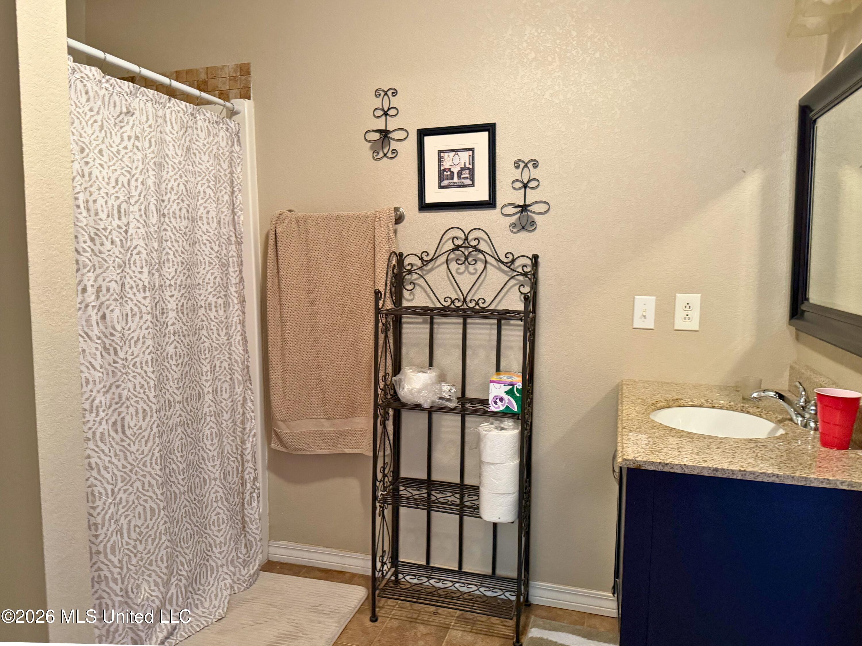 143 Ralph's Drive Leakesville, MS 39451 - Photo 16 of 35 Primary Bath