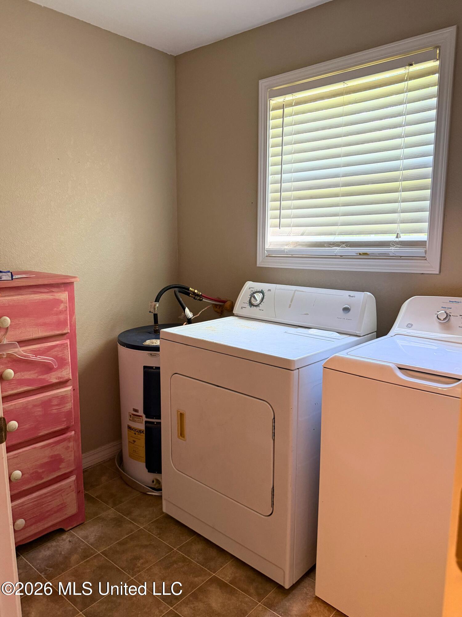 143 Ralph's Drive Leakesville, MS 39451 - Photo 23 of 35 Laundry