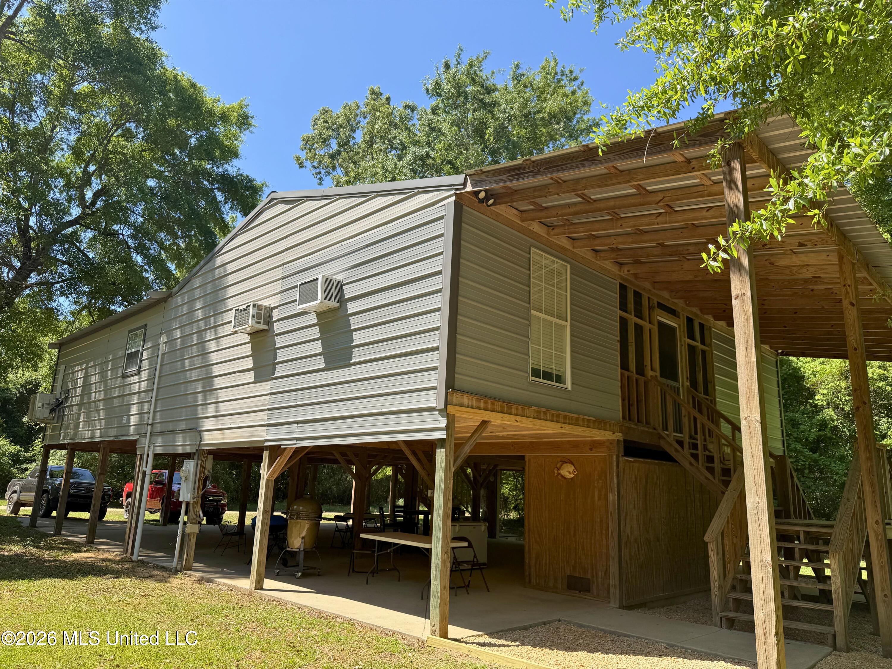 143 Ralph's Drive Leakesville, MS 39451 - Photo 28 of 35 Left Side View