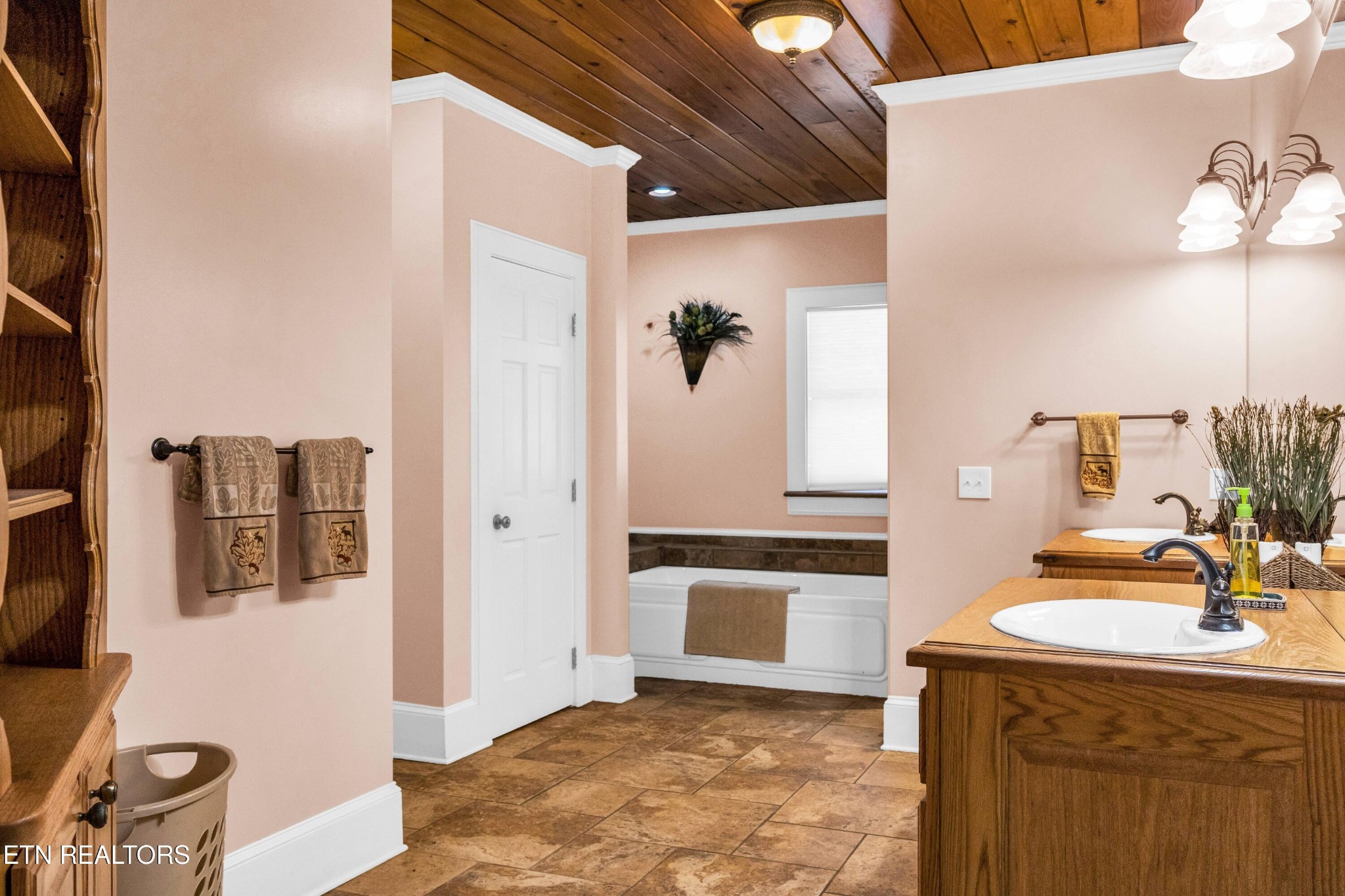 128 Rafter Road Tellico Plains, TN 37385 - Photo 15 of 39