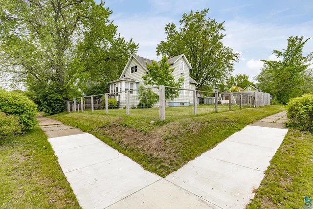 $244,900 | 3801 West 5th Street, Duluth, MN 55807