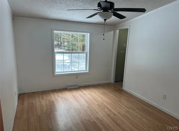 $159,900 | 1085 County Rte 17, Constantia, NY 13028
