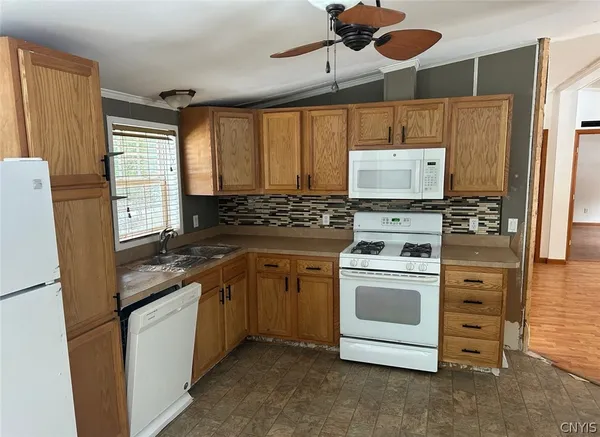 $159,900 | 1085 County Rte 17, Constantia, NY 13028