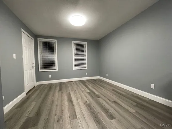 $1,100 | 139 West Van Buren Street, Oswego, NY 13126